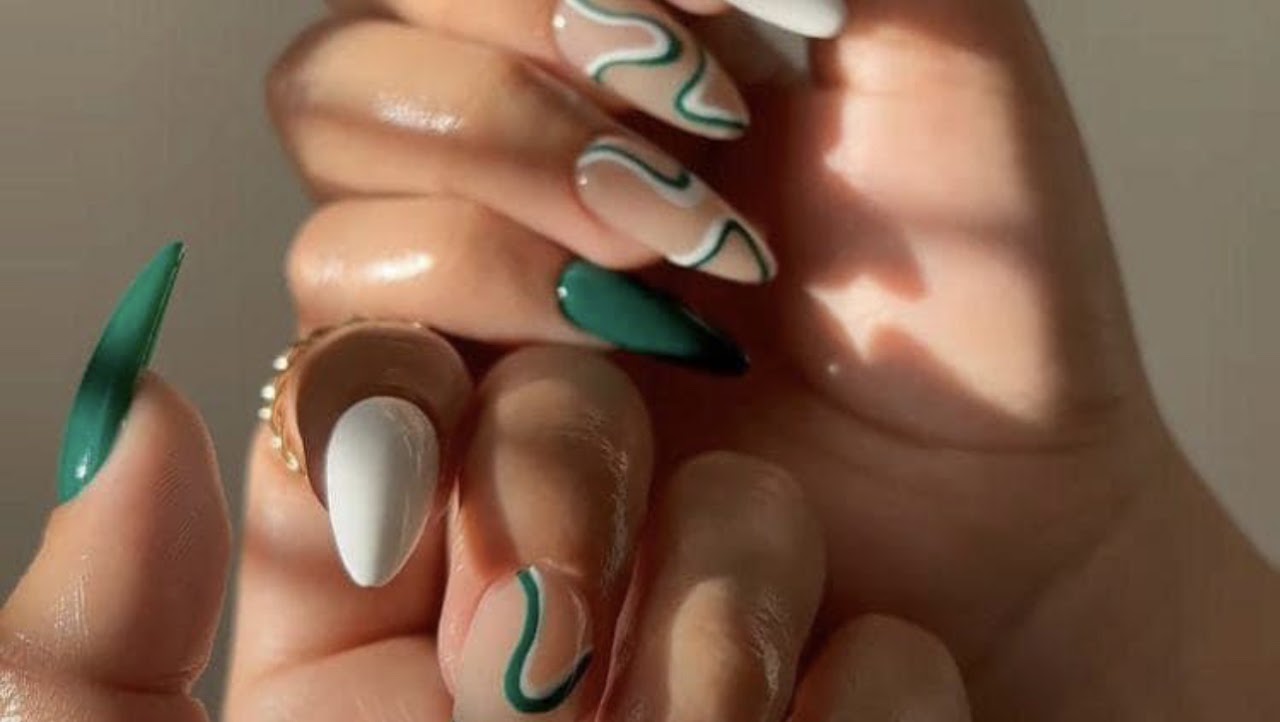 Manicura & Nail Art con pan de oro